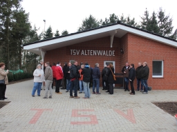 Einweihung Sanitäranlage 08.03.2013